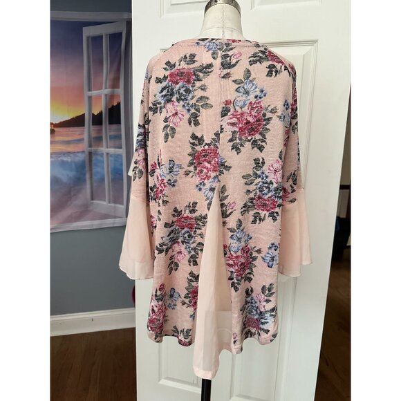 French Laundry pink floral top with sheer bell sleeves and sheer back insert L - Picture 2 of 4